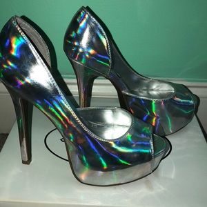 Silver metallic Platform heels
